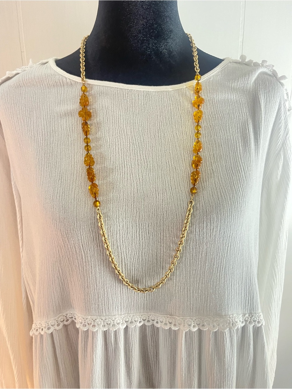 Vintage 1960's Sara Coventry Faux Amber Leaf z- Chain Link